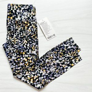 EUC. Worn twice. Lululemon fast and free high rise tights, 25" reflective.